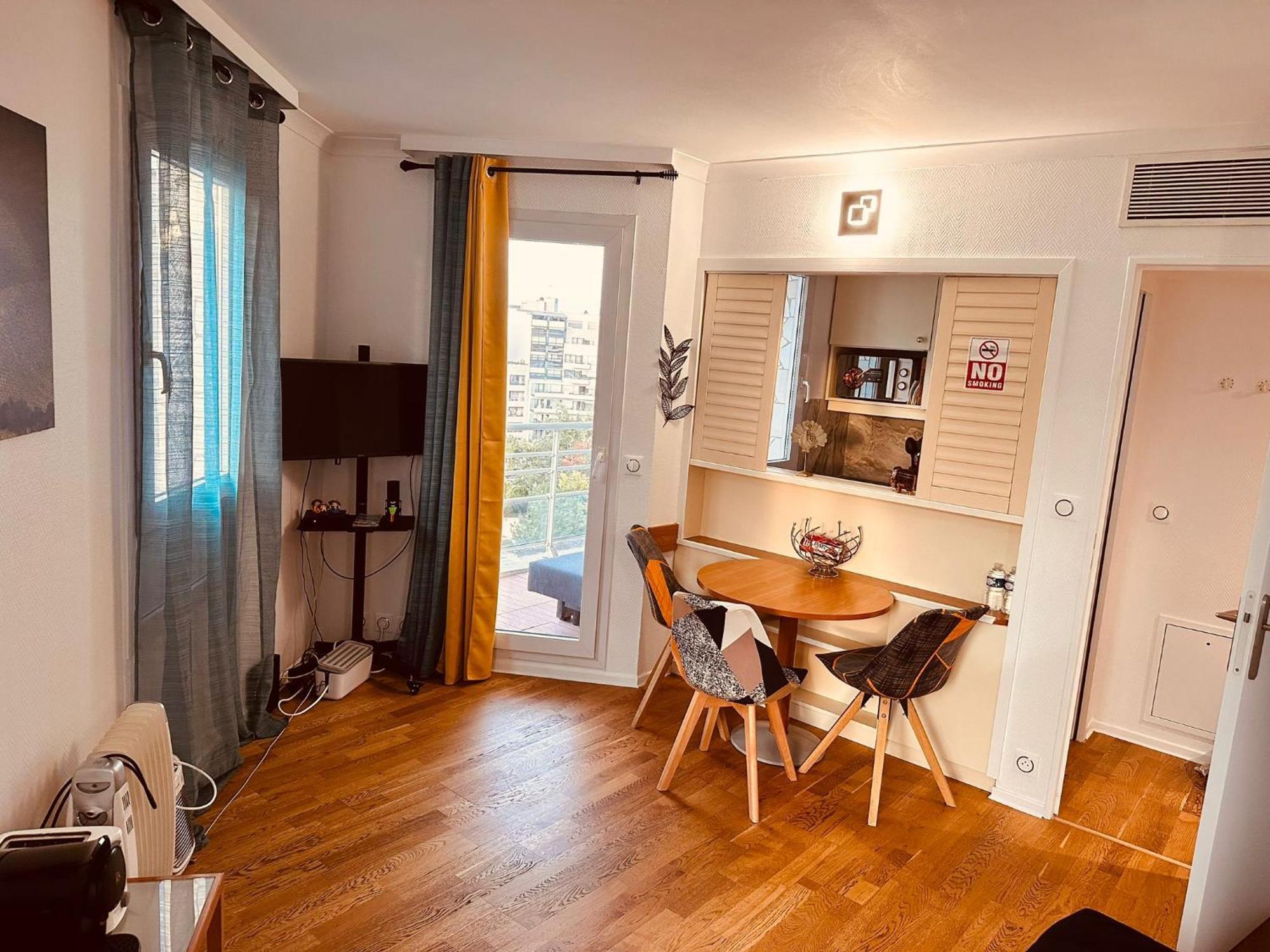 Ryan Homes - In Apart Hotel, La Defense Курбевуа Екстер'єр фото